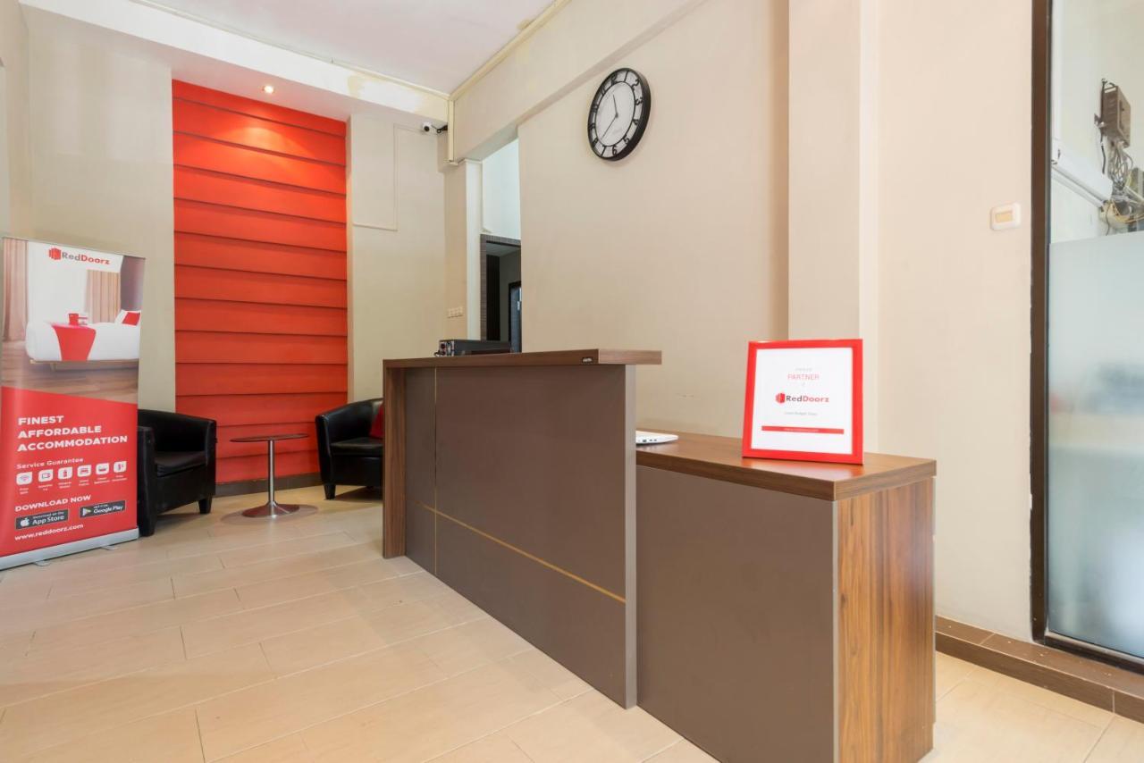 Reddoorz Near Grand City Mall 2 Surabaya Exterior foto